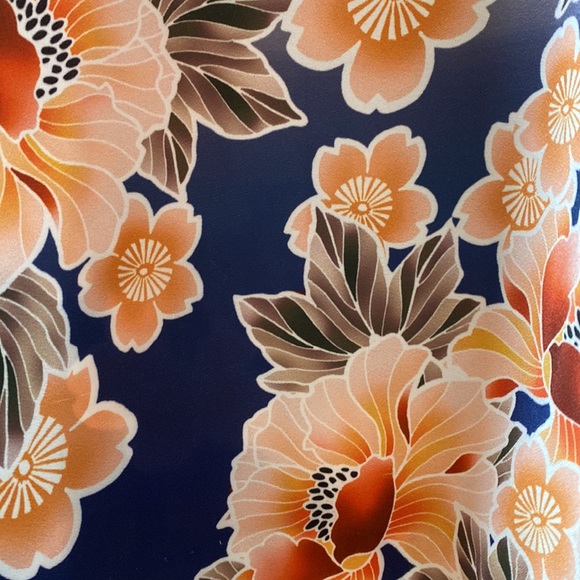 Floral shift Dress - Picture 6 of 10